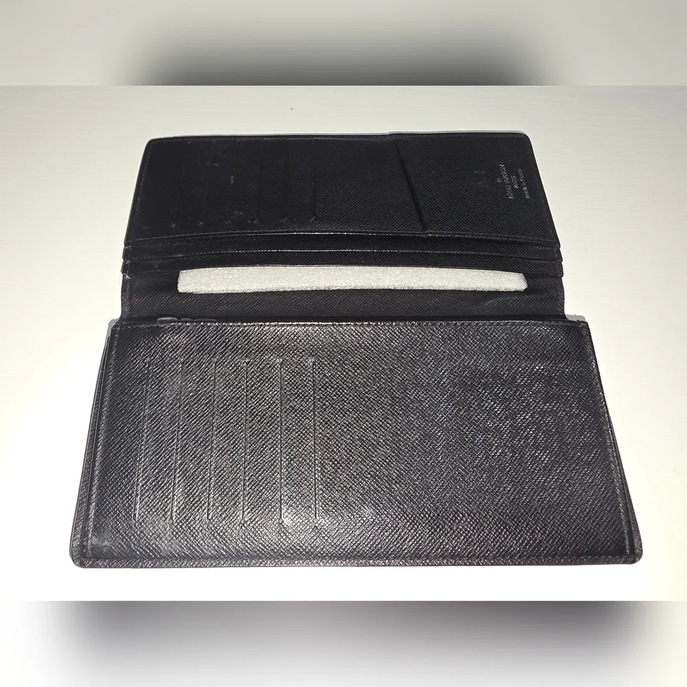 Louis Vuitton Damier Graphite Brazza Wallet | EXCELLENT CONDITION ✨️ - Picture 6 of 12